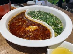 鸳鸯水煮牛肉-成都吃客(九眼桥店)