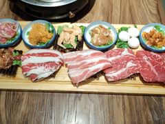 -明洞阿姨·韩式酱蟹烤肉·创意料理(三元桥店)