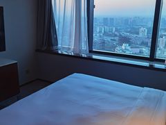 -上海龙之梦万丽酒店