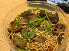 牛肉肥肠混合面-秦云老太婆摊摊面(园博园店)
