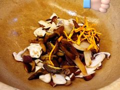 -抚仙湖生态石锅鱼野生菌(告庄店)