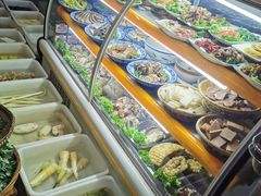 自助取餐区-三锅莊·牦牛肉火锅·香格里拉特色藏餐宴请餐厅(昆明创始店)