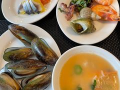 -圣丰索菲特·2 On 988 Café 自助餐厅