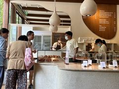 -VERIE BAKEHOUSE