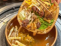 -阿山卓·野生菌火锅·纳西火塘烤肉