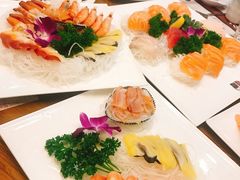 -青瓦餐厅·生鱼片·韩园烤肉(西塔店)