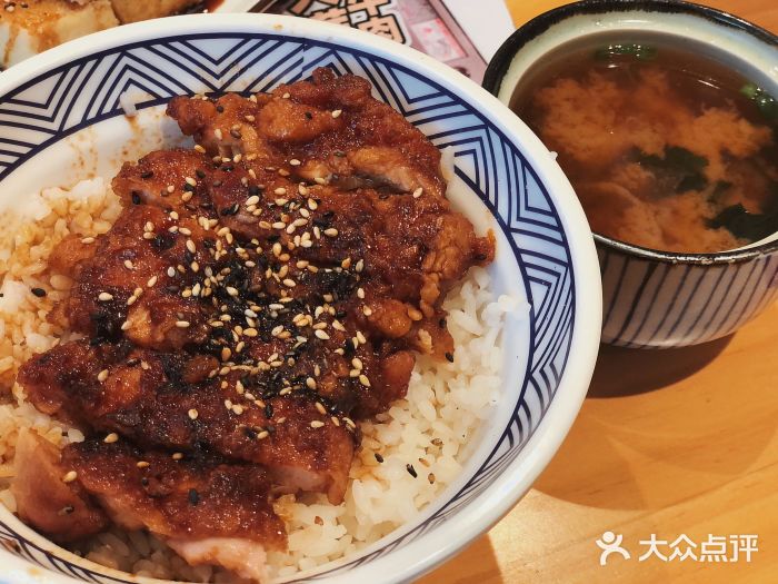 京和风食堂·定食寿喜锅(珠江路金鹰店)照烧鸡排饭图片