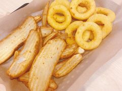 -达美乐比萨(南京路店)