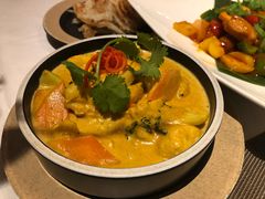 咖喱时蔬配手抓饼-若蘭慈·无国界素食料理(欢乐海岸店)