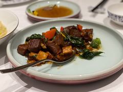 罗勒叶菌菇炒雪花牛肉-Yan Ting 宴庭中餐厅(上海静安瑞吉酒店)