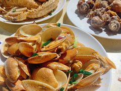 -三亚火车头万人海鲜广场