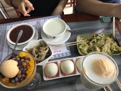 -黄师奶甜品店