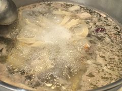 -喃喃椰·糟粕醋·椰子鸡火锅(七堡花园店)