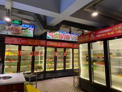 -钢管厂五区小郡肝串串香(奥克斯广场锦城万达店)