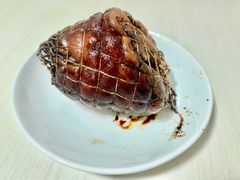 香酱热肘子-傅记酱肉
