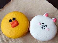 -LINE FRIENDS Garosu-gil Flagship Store