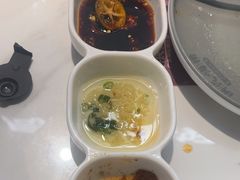 -洪氏嗨捞·广东猪肚鸡·椰子鸡火锅(西咸万象城店)