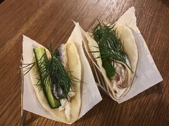 凤尾鱼酸黄瓜配饺子皮-BOR Eatery(安福路店)