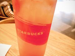 醋意桃桃茶-星巴克(广州淘金路店)