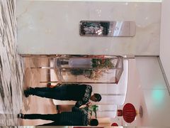 -香港百合居(LCM置汇旭辉广场店)
