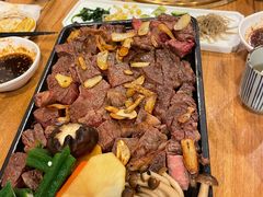 -炼火烤肉店