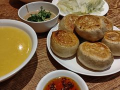 -清真吴记门钉肉饼·喜多利