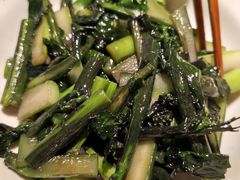 猪油炒红菜苔-湘阁里辣(南联锦泰城店)