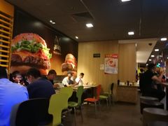 大堂-麦当劳(豫园店)