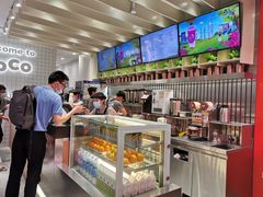 -CoCo都可(湖滨银泰店B区店)