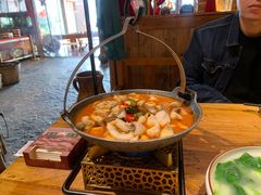 -老滇山寨•云南特色菜•地方菜•民族风情歌舞表演(金碧店)