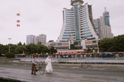 -芭莎视觉婚纱摄影(花溪店)