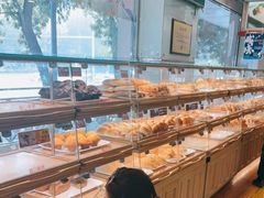 面包甜点陈列柜-新侨三宝乐面包店(崇文门店)