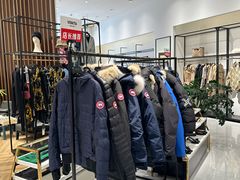 -百年港湾奥特莱斯(香炉礁店)