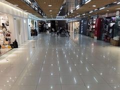 -兴旺欧韩城(上海兴旺国际服饰城店)