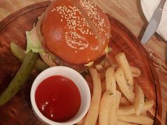 -羽深肉铺 Steak & Wine