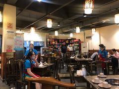 大堂-肖肖酸萝卜鱼火锅(总店)