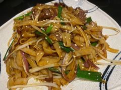 干炒牛河-龙凤点心饼家·39年老字号(松岗店)