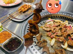 望京小腰-马路牙子烧烤音乐酒馆(望京店)