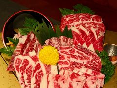 -铭牛烧肉·和牛海鲜自助(高新月牙湖店)