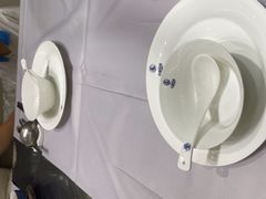 -红鼎豆捞·非遗鲍皇汤火锅(宝丰路店)