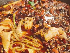 -鸿顺老铁锅美蛙鱼府(解放碑店)