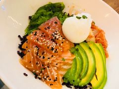 鲜虾牛油果沙拉-Moka Bros 摩卡站(西单大悦城店)