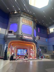 -嗨贝天地亲子乐园 · 生日派对·VR对战(万象城店)