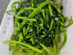 清炒空心菜-四川小胡子海鲜(丁村万人海鲜广场店)