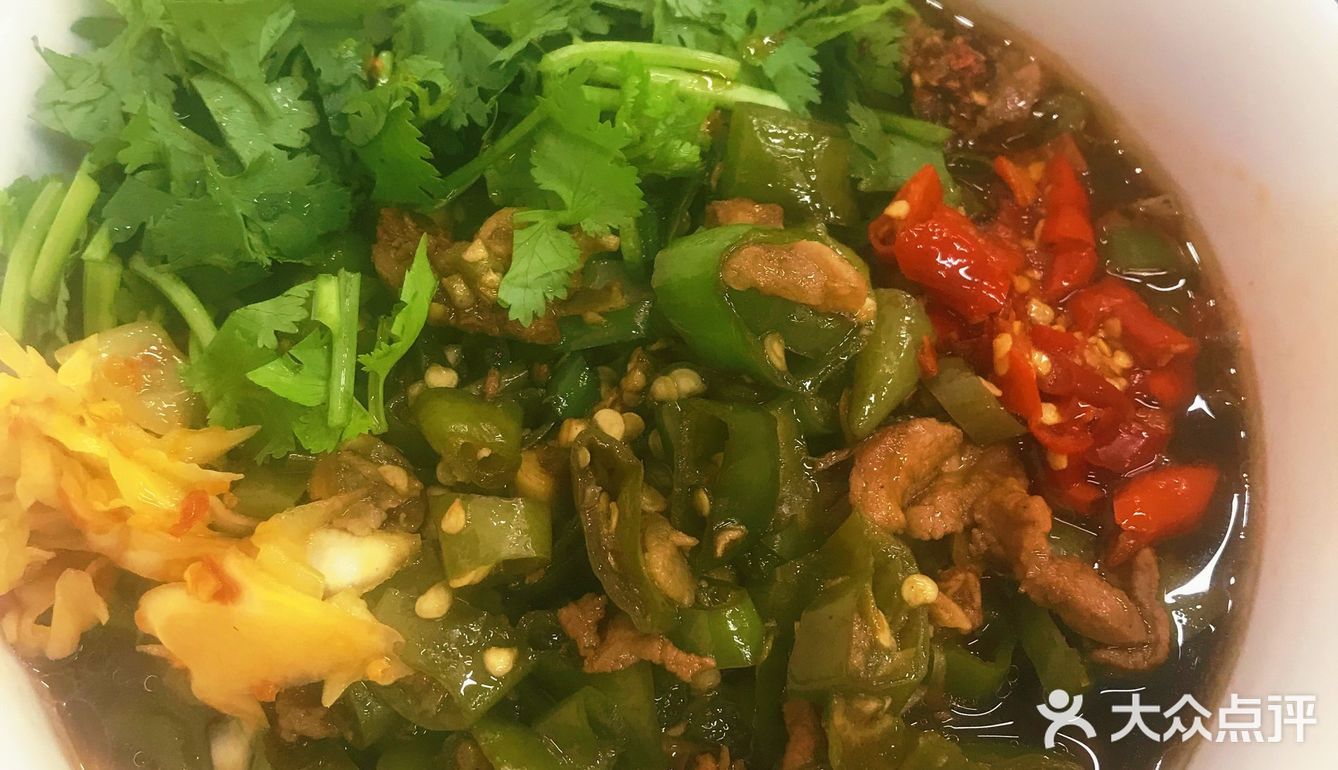 这里米粉都是手工现做的哦！