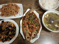 -小四川美食馆(幸福路店)