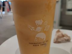 -喜茶(杭州滨江宝龙店)