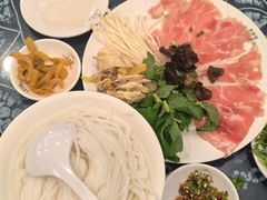 -桥香园云南过桥米线(金马碧鸡店)