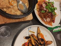 -五谷丰登农家院·地道胶东菜·海鲜烧烤(威海店)