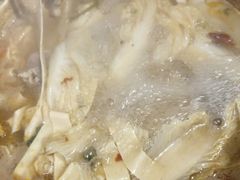 -顶顶汤火牛排火锅·经典铜锅涮肉